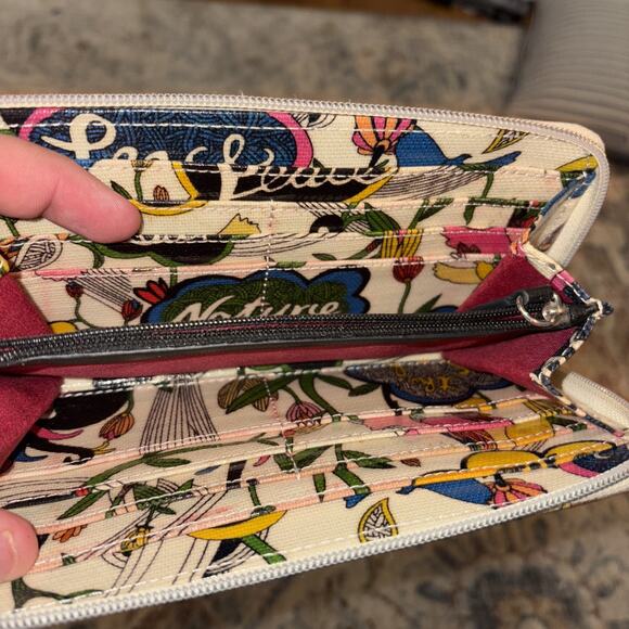 Sakroots Large Zip Around Wallet Peace Birds Print - Picture 3 of 3